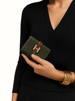 Hidesign - Trinity W2 Genuine Leather Womens Green Bi Fold Wallet