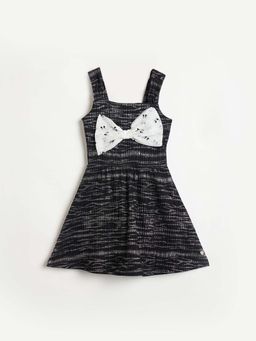 Blue Giraffe - Black Printed Dress