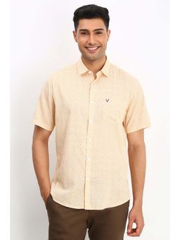 Allen Solly - Men Yellow Slim Fit Print Half Sleeves Casual Shirt