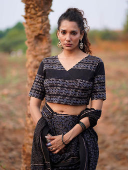 Chidiyaa - Wwb Starry Tulips Block Printed Cotton Blouse