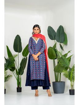 Yuvrani Jaipur - Blue Patola Printed Inner Kurta With Pant And Dupatta (Set of 4)