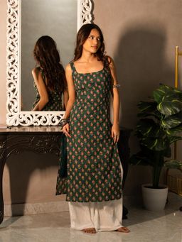NISHORAMA - Green Floral Cotton Slim Fit Kurta
