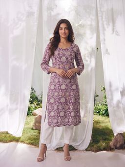 Rangita - Purple Floral Cotton Regular Fit Kurta