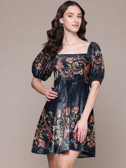 Label Ritu Kumar - Black Itzel Velvet Short Dress