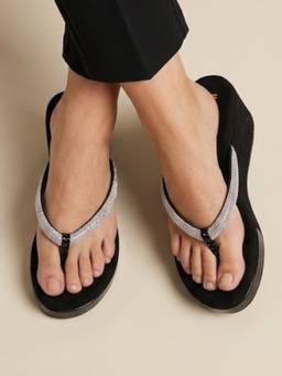 Koblerr - Silver Shimmer Slip-On Wedge