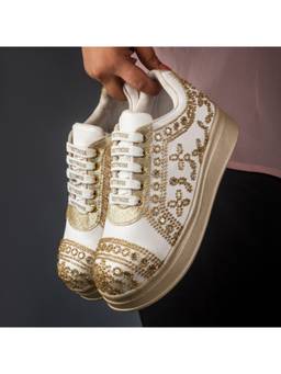 RETTROSE - White Zareen Wedding Sneakers