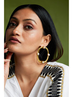 AMOSSH - 18K Gold Plated Pearl Pair Of Sun Earrings