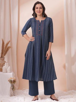 Kami Kubi - Box Pleated Dobby Kurta In A-Line Fit With Hand Embroidery & Pocket