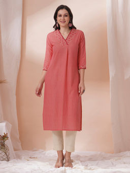 Kami Kubi - Straight Fit Kurta In Checkered Cotton Fabric With Embroidery & An On Fold Pleat