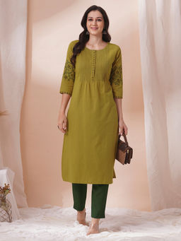Kami Kubi - Straight Fit Kurta With Pintucks And Block Printed And Highlighted With Mirrors