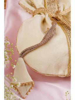 SWABHIMANN - Vidhi Cream Buti Silk Potli Bag