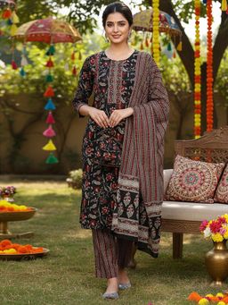 Vaamsi - Women Black Rayon Blend Floral Straight Kurta with Pant and Dupatta (Set of 3)