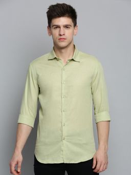 SHOWOFFFF - Mens Spread Collar Green Solid Shirt