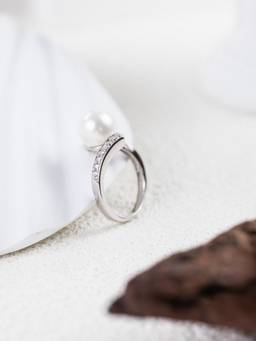 MISS JO - White 92.5 Sterling Silver Natural Pearl and Zircon Ring