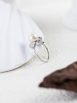 MISS JO - White 92.5 Sterling Silver Natural Pearl and Zircon Ring