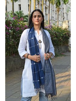 HOUSE OF MOXA - Navy Blue Handwoven Jamdani Dupatta