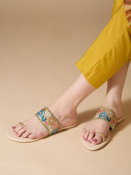 Inc.5 - Womens Golden Ethnic Embroidered One Toe Flat Slip-On
