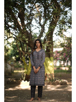 WEAVLLITE - Multi-color Pure Cotton Ajrakh Printed Kurta (Set of 2)