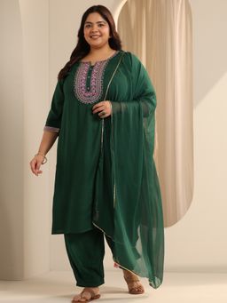 Extra love by Libas - Plus Size Green Printed Straight Kurta with Salwar and Dupatta (Set of 3)