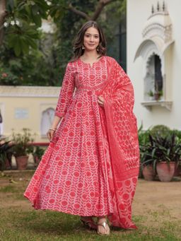 MIZAZJAIPUR - Women Cotton Printed Round Neck Anarkali Kurta with Pant And Dupatta (Set of 3)