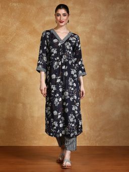 Varanga - Navy Blue Floral Printed V Neck Kurta with Stripe Pant (Set of 2)