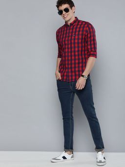 The Indian Garage Co - Men Slim Fit Checkered Full Sleeves Cutaway Collar Casual Shirt - Red