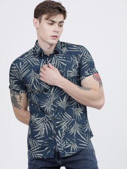 The Indian Garage Co - Men Slim Fit Tropical Half Sleeves Cutaway Collar Casual Shirt - Navy Blue