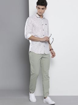 The Indian Garage Co - Men Regular Fit Geometric Full Sleeves Spread Collar Casual Shirt - White