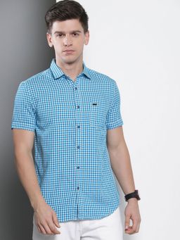The Indian Garage Co - Men Slim Fit Checkered Half Sleeves Cutaway Collar Casual Shirt - Blue