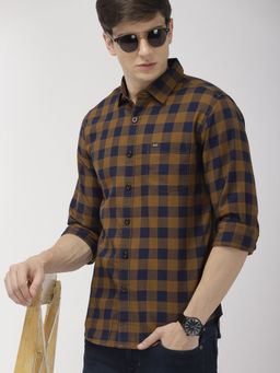 The Indian Garage Co - Men Slim Fit Checkered Full Sleeves Cutaway Collar Casual Shirt - Khaki