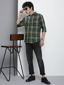 The Indian Garage Co - Men Regular Fit Checkered Full Sleeves Cutaway Collar Casual Shirt - Green