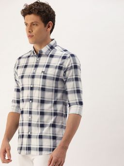 The Indian Garage Co - Men Slim Fit Checkered Full Sleeves Cutaway Collar Casual Shirt - Navy Blue