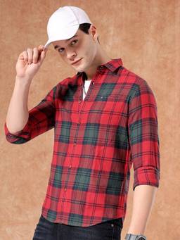 The Indian Garage Co - Men Slim Fit Checkered Full Sleeves Cutaway Collar Casual Shirt - Red