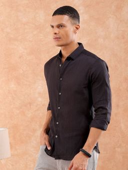 The Indian Garage Co - Men Slim Fit Solid Full Sleeves Cutaway Collar Resort Wear Shirt - Black