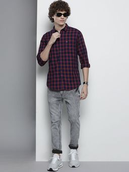 The Indian Garage Co - Men Slim Fit Checkered Full Sleeves Spread Collar Casual Shirt - Navy Blue