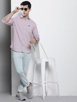 The Indian Garage Co - Men Slim Fit Solid Full Sleeves Spread Collar Casual Shirt - Purple