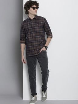 The Indian Garage Co - Men Regular Fit Checkered Full Sleeves Cutaway Collar Casual Shirt - Brown