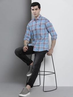 The Indian Garage Co - Men Regular Fit Checkered Full Sleeves Cutaway Collar Casual Shirt - Blue