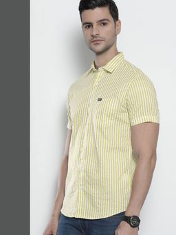 The Indian Garage Co - Men Slim Fit Striped Half Sleeves Spread Collar Casual Shirt - Yellow