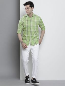 The Indian Garage Co - Men Regular Fit Checkered Full Sleeves Cutaway Collar Casual Shirt - Green