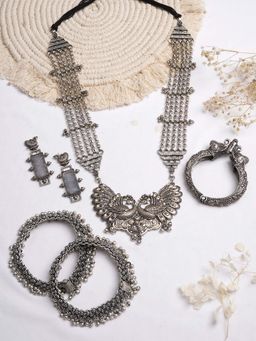 Teejh - by Joker and Witch Vipasa Silver Oxidised Jewelry Gift Set