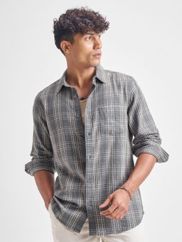 HIGHLANDER - Men Grey Dobby Textured Checked Casual Slim Fit Shirt