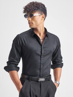 HIGHLANDER - Men Black Dobby Textured Shirt