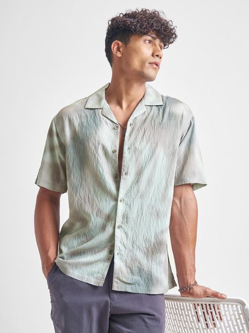 HIGHLANDER Men Green Cuban Collar Relaxed Shirt