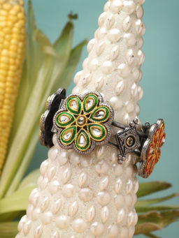 Moedbuille - Multi-Color Brass Silver Plating Kundan Bracelet