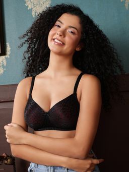 Clovia - Lace Padded Non-Wired Full Coverage Multiway Bra (Black)