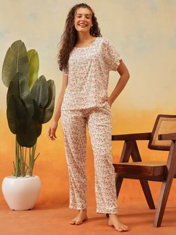 Clovia - Pink Rayon Floral Print T-Shirt and Pyjama