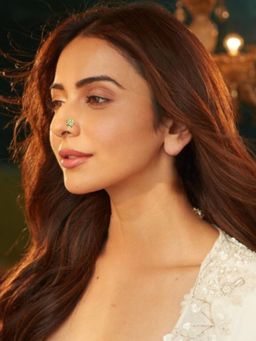 Accessher - Gold Plated Star Shape Adjustable Clip On Nose Pin