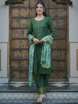 Libas - Green Silk Blend Yoke Design Kurta sets for Women