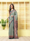 Green color option, Sold out, Currently selected